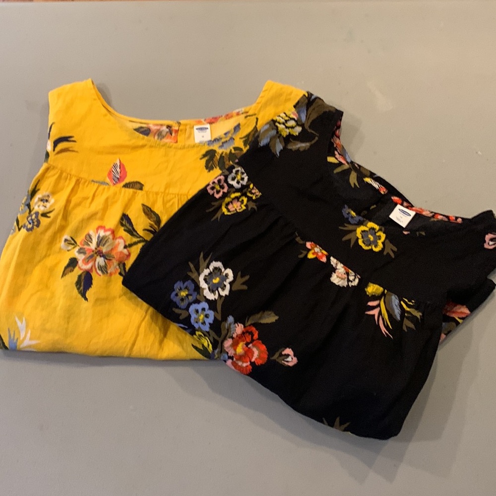 Old Navy women’s blouses 2 (1 yellow & 1 black) - Picture 8 of 12